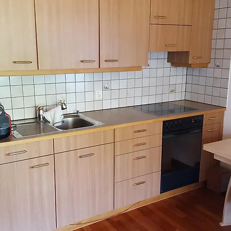 Eisenring In Idyllischer Umgebung