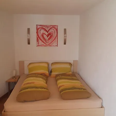 Eisenring In Idyllischer Umgebung