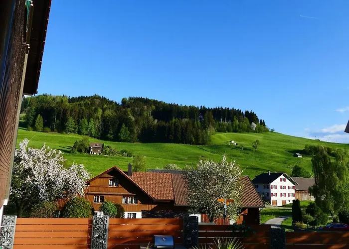 Eisenring In Idyllischer Umgebung * Gahwil